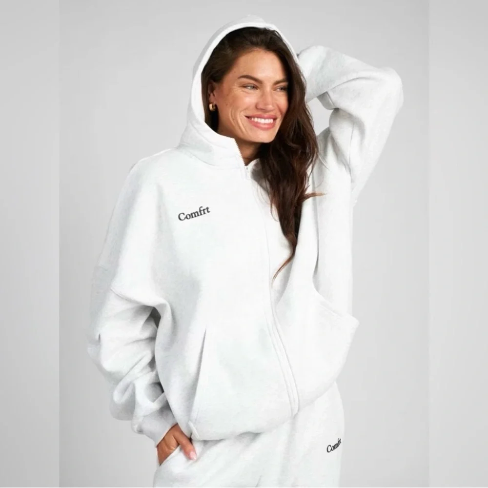 Comfrt Cloud Women's Gray Zip-Up Hoodie - Picture 2 of 8